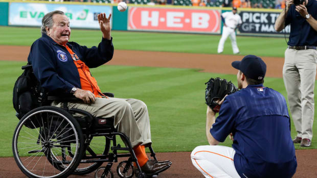 george-hw-bush-first-pitch-video.jpg